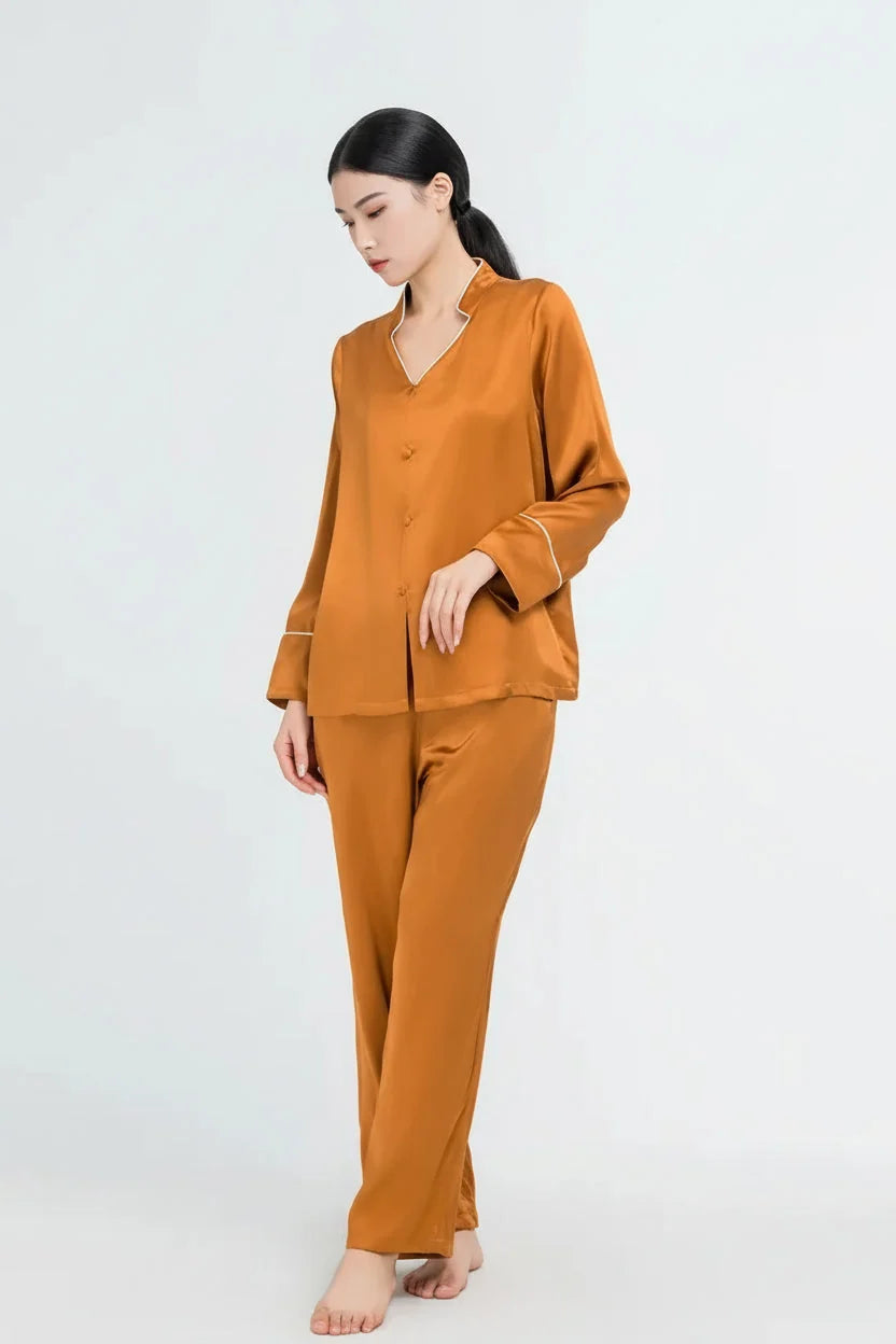 Elegant Women's Real Silk Pajamas Long Sleeve