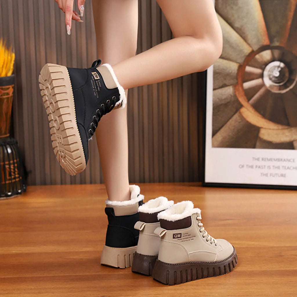 Women's Lace Up Fleece Lined Winter Fashion Snow Boots